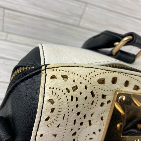 Marc New York Andrew Marc Handbag w/ White Perforated Vinyl Lace - Picture 10 of 12